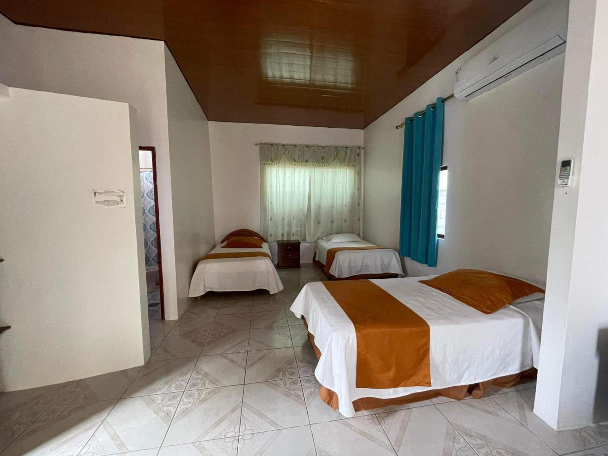 Hostal Muro De Las Lagrimas With High Speed Internet Starlink プエルト・ビジャミル エクステリア 写真